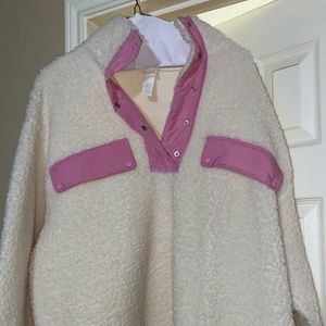 H&M high collar faux shearling top/Sweatshirt